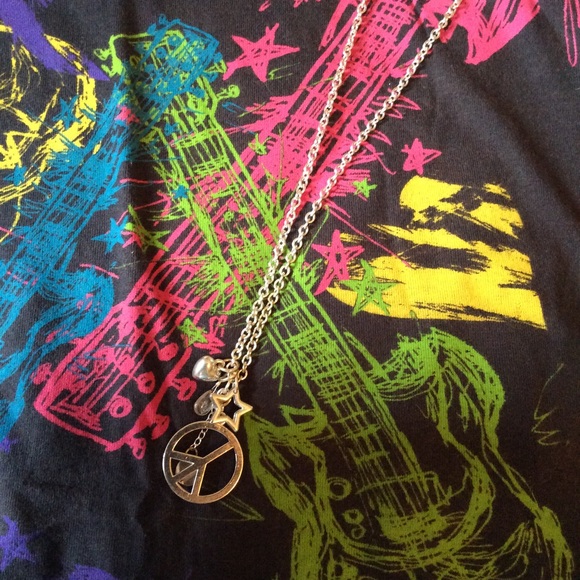 So Sik Graphic Tee - Picture 2 of 5